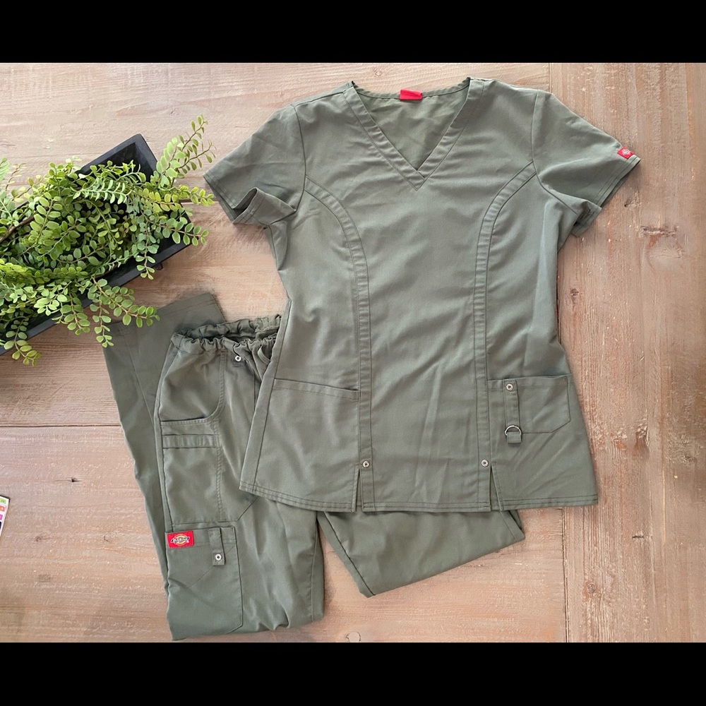 Dickies Xtreme Scrubs- Forrest Green